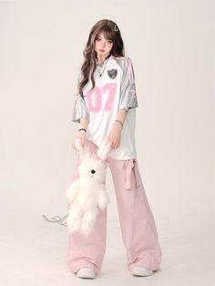 ❤︎American Retro Raglan Sporty T-Shirt❤︎ Adorable Summer Outfits, Pink Cute Clothes, Kawaii Relaxed Fit Tops For Streetwear, Cute Asian Clothes, Pink And White Outfit Ideas, Americano Aesthetic, Kawaii Summer Outfits, Pink White Outfit, Fitted White Kawaii T-shirt