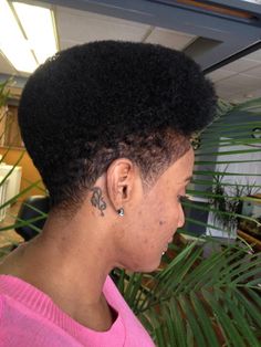 Afro Cuts For Women, Short Tapered Hair For Black Women, Tapered Haircut Natural Hair, Natural Tapered Cut, Short Hair Styles African American