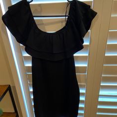 Size Small Black Off-shoulder Midi Dress For Brunch, Off-shoulder Black Midi Dress For Brunch, H&m Summer Midi Dress For Night Out, H&m Black Sleeveless Dress, H&m Black Midi Dress For Night Out, Casual Black Midi Dress From H&m, H&m Black Mini Dress For Day Out, Casual Black Midi Dress H&m, H&m Black Casual Midi Dress