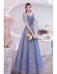 Spring Blue Evening Dress For Debutante Ball, Blue Evening Dress For Debutante Ball In Spring, Princess Style Long Sleeve Dress For Debutante Ball, Light Blue Dresses For Spring Debutante Ball, Light Blue Dress For Debutante Ball In Spring, Long Sleeve Tulle Dress For Debutante Ball, Light Blue Long Sleeve Dress For Prom, Dresses Blue Long, Prom Dress Blue