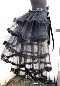 Party Outfit Skirt, Tulle Bustle Skirt, Krampus Costume, Tulle Bustle, Show Girl, Diy Tutu