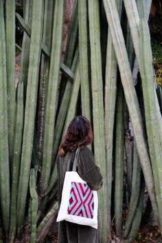 Tote bag designed in Barcelona with african print wax from Senegal. The tote bag is combined with very durable green handles. Tote Bag Photography Ideas, African Bag, Skincare Products Photography, Affordable Skin Care, Craft Markets, Christmas Wallpaper, Printed Tote Bags, Tote Bag Design, African Print