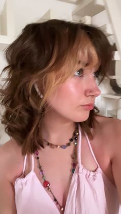 70s Shag Haircut With Bangs, Short Hair Inspo Layers Bangs, 90s Short Shaggy Hair, Medium Shag Bangs, 70s Layered Hair Short, Wavy Short Shag, Blonde Streak Hair, Layered Short Hair Shoulder Length, Mousey Hair