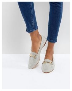 Shoes For Women Heels Classy, Shoe Styling, Professional Flats, Pointed Loafers, Grey Loafers, Loafers Outfit, Work Fits, Affordable Shoes, Office Shoes