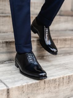 Elevate your style with The Martin – a hand-painted, wholecut oxford crafted from a single piece of Italian calfskin leather. Simply unmatched. Mens Custom Dress Shirts, Custom Dress Shirts, Dress Shoes For Men, Art Of Manliness, The Martin, Oxford Dress Shoes, Brogue Shoes, Oxford Dress, Dress Shoe