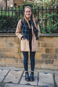 Dr Martens Chelsea Boots Outfit, Chelsea Doc Martens, How To Wear Doc Martens, Chelsea Boot Outfits Women, Dr Martens Chelsea Boots, Doc Martens Outfits