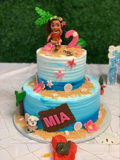 Moana And Maui Birthday Cake, Moana 3rd Birthday Cake, Moana Diy Cake, Moana And Ariel Birthday Party, Moana Cake And Cupcakes, 1st Birthday Moana Theme, Moana First Birthday Cake, Small Moana Cake, Moana Party Treats