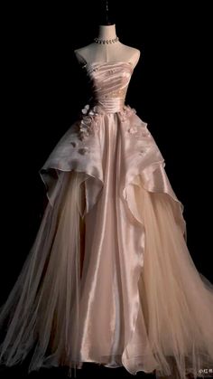 Library Hacks, Debut Gowns, Debut Dresses, Couture Wedding Dress, Yule Ball, Gowns Dresses Elegant, Dream Wedding Ideas Dresses