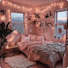 Bedroom inspo Loft Bedroom Rug, Room Aethstetic Ideas, Pink Small Room Ideas, Cozy Pink Apartment, Redecorating Bedroom Ideas, Room Inspo Big Room, Bedroom Inspirations Nature, Dorm Room Inspo Pink, Cozy Bedroom Minimalist