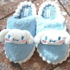 Brand New No Flaws Never Worn Blue/White/Pink Size 9/9.5 Super Plush Soft Fluffy & Cute Women's/Girl's Casual Light Blue Slip-on Slippers, Blue Comfy Slippers With Round Toe, Comfy Blue Slippers With Round Toe, Comfy Blue Round Toe Slippers, Kawaii Round Toe Indoor Slippers, Cute White Indoor Slippers, Cute Blue Slip-on Slippers, Blue Casual Indoor Slippers, Cute Blue Non-slip Slippers