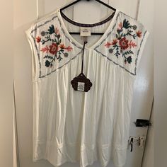 Knox Rose Size Large New With Tags. Embroidered Flowers. Bin 6 White Casual Embroidered Top With Floral Print, Casual White Embroidered Top With Floral Print, White Tops With Floral Applique, Casual Floral Applique Blouse For Summer, Casual Blouse With Floral Applique For Summer, Blue Embroidered Top, Rose Tank Top, Rose Shirts, Red Boho