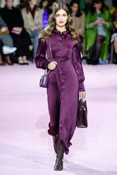 Look 3 New York Fall, Fashion Show Collection, Autumn Fashion Women, Ladies Tops Fashion, Womens Fashion Casual, Urban Fashion, Look Fashion, Kate Spade New York