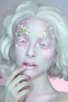 Candy Makeup Ideas, Dessert Makeup, Special Effects Makeup Ideas, Pixie Halloween, Candyland Costume, Cotton Candy Makeup, Lite Bright, Winter Make-up, Best Halloween Makeup