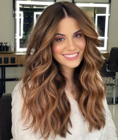 Fall Bayalage, Toffee Hair Color, Fall Hair Inspo, Blonde Bayalage, Dark Brunette Hair, Hair Color Chocolate, Brunette Blonde, Chocolate Hair