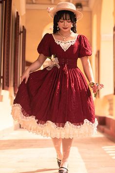 Red Feminine Dress With Lace Trim, Vintage Knee-length Dress With Ruffles, Feminine Red Dress With Lace Trim, Vintage Tea Party Outfit, Tea Time Outfit, Southern Belle Outfit, Tea Party Outfit, Style Types, Chiffon Style