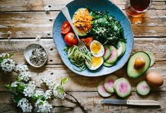 Photo by  Brooke Lark  on  Unsplash Eat Stop Eat, Menu Sarapan Sehat, Program Diet, Resep Diet, Metabolic Diet, Hobbies To Try, Ketogenic Diet Meal Plan, Makanan Diet