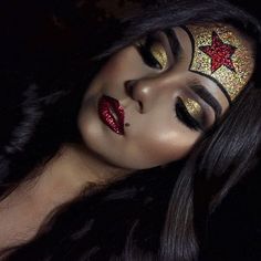 It’s official - Halloween is right around the corner! Halloween Makeup Ideas, Halloween Makeup Scary, Last Minute Halloween Costumes