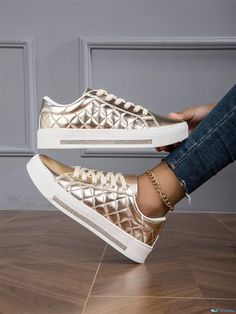 OrcaJump - Chic Rhinestone-Embellished Plaid Quilted Lace-Up Skate Shoes for Casual Wear Rhinestone Heels, Plaid Fashion, Skate Shoes, Synthetic Leather, Types Of Shoes, Casual Wear, Heel Height, Lace Up, Plaid