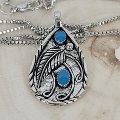 This Pendant Necklace Is Perfect For Someone Who Enjoys A Fashionable, Boho Look! Features: - Made Out Of Tibetan Silver, Which Is An Alloy Mixture - Simulated Turquoise Stones - Brand New, Never Worn - Ships From The Usa Any Props Or Tools Used In The Pictures Are Not Included. The Only Item For Sale Is The Piece Of Jewelry Itself. Leaf Fashion, Boho Leaves, Turquoise Pendant Necklace, Turquoise Stones, Necklace Boho, Boho Look, Turquoise Pendant, Silver Blue, Fashion Colours