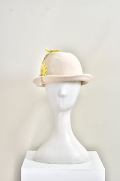 "Beautiful 1960s Vintage Daisy Hat. Excellent condition with minor wear . Labeled  Measurements  Height: 4\" Circumference: 21\"-22\" Brim Width:  21-22\"" Daisy Hat, Vintage Daisy, Classic Hats, Black Halter Dress, Long Evening Gowns, Black Halter, 1960s Vintage, Vintage 1960s, Washington Dc