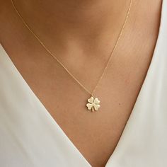 "Solid Gold Clover Pendant, Gold Clover Necklace, Gold Shamrock Charm, Four Leaf Clover, Gold Clover Charm, Gold Shamrock Pendant, Gold Clover Jewelry Our product weighs 2.35 gr and the chain length is 42 cm. All of our products has the stamp \"585\" on them. (which states that this is real gold) There may be +/- 0.15 change in gram information due to production. Quality control has been done. Our products are Anti Allergic. Your orders are shipped with a gift package. This special gift box is s Jewelry Necklace Simple, Neck Pieces Jewelry, Clover Jewelry, Lucky Jewelry, Pretty Jewelry Necklaces, Pendant Necklace Simple, Four Leaf Clover Necklace, Clover Pendant, Gold Chain Design