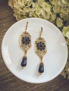 Grace your ears with our beautiful Victorian drop earrings. Timelessly chic, these earrings showcase the lustrous elegance of the Victorian era, creating a sophisticated accessory that effortlessly complements any outfit with refined grace. Vintage Earrings Aesthetic, 1800s Outfits, 1800s Jewelry, Victorian Drop Earrings, Victorian Era Fashion, Victorian Earrings, The Victorian Era, Earrings Aesthetic, Victorian Vintage