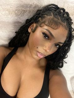 Braids Selfie, Insta Baddie Makeup, Selfie Challenge, Birthday Makeup Looks, Ethnic Hairstyles, Dyed Hair Inspiration, Girls Braids, Glamour Makeup, Pretty Selfies