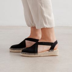 100% Vegan and Sustainable. Authentic Espadrilles, Handcrafted by Artisans. Designed in Barcelona, Made in Spain - Lightweight Summer Espadrilles - 1.5" inch wedge heel - Made by artisans in Spain - Designed for style and comfort - Natural jute with a vulcanized rubber sole with eco-cotton canvas upper - Comfortable and cushioned with every step - Wear with just about anything 🚚 FREE standard shipping on orders to the US, Canada, and Europe 🔙 RETURN POLICY This item can be returned in its orig Alpargatas Outfit, Summer Espadrilles, Womens Espadrilles Wedges, Spain Design, Vegan Sandals, Canvas Making, Women's Espadrilles, Wedding Sandals, Black Wedges