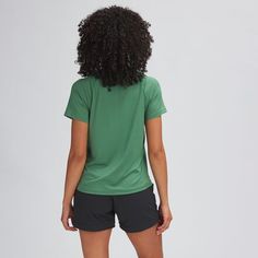 For all of our fast-paced activities around town, from the trailhead to the tavern, we created the versatile Venture Crew for on-the-go performance anywhere. This classic top is crafted with a stretchy blend that moves with us and wicks moisture during our most active days while also fighting the buildup of funky odors to ensure we still feel, smell, and look fresh by the end of the adventure. Casual Recycled Polyester Sports Tops, Casual Sports Tops In Recycled Polyester, Outdoor Athletic Fit Moisture-wicking Top, Green Moisture-wicking 4-way Stretch Tops, Green Go-dry Top With 4-way Stretch, Green Go-dry Tops With 4-way Stretch, Technical Athletic Fit Tops For Outdoor, Breathable Green Activewear For Outdoor Activities, Medium Support Athleisure Activewear For Outdoor