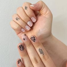 Precio bajo con envío gratis para usuario nuevo. Snake Nails Designs Short, Man Nails Ideas, Nail Inspo For Guys, Nail Ideas For Men, Men Nails Design, Boyfriend Nails, Nails Hombres, Masc Nails, Snake Nail Art