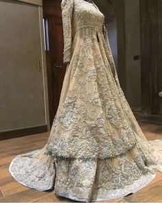 Pakistani Traditional, Walima Dress, Beautiful Bridal Dresses, Celebrity Wedding Dresses, Pakistani Party Wear, Latest Bridal Dresses, Bridal Dresses Pakistan, Long Frock, Engagement Dress