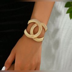 Brand New! Gorgeous Women Bangle, Bracelet. Gold Color. Metal Bangle Bracelet As Fashion Accessory, Metal Bangle Bracelets As Fashion Accessory, Chic Bangle Bracelets, Chic Bangle Bracelets As Fashion Accessory, Trendy Party Bangle Bracelets, Trendy Metal Bracelets, Trendy Bangle Bracelets For Parties, Trendy Chain Bangle Bracelet, Trendy Bangle Chain Bracelet