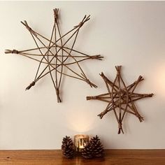 Yule Wreath Sticks Star, Star Made From Sticks, Holiday Nature Crafts For Kids, Simple Willow Weaving, Willow Star Diy, Twig Stars Diy, Willow Branch Crafts, Twig Christmas Decorations, Twig Crafts Diy