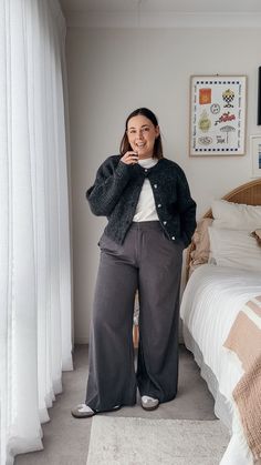 Rachel 🍋 Everyday Outfits (@agoodlittleteach) • Fotos e vídeos do Instagram Curvy Work Outfit, Curvy Winter Outfits, Curvy Fall Outfits, Minimal Style Outfits, Cute Office Outfits, Fashion Outfits Plus Size, Plus Size Winter Outfits, Color Combos Outfit, The Carter