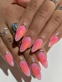 Coral Ombre Nails, Coral Nails With Design, Coral Nails, Colorful Nails, Tin Man, Fire Nails, Funky Nails, Chic Nails, Nail Arts