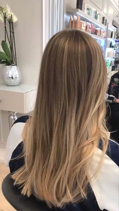 Light Brown Hair With Highlights Blonde Ashy, Light Brown Hair With Light Highlights, Highlights Light Brown Hair Blonde, Grace Conder Hair, Level 7 With Highlights, Embreighcourtlyn Hair, French Balayage Blonde, Baby Lites Hair Highlights, Soft Highlights For Light Brown Hair