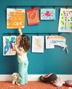 Kids Drawing Display Ideas, Kids Art Work Display Ideas, Studio Seni, Kid Drawings, Displaying Kids Artwork, Cafe Curtain Rods, Art Display Kids, Cafe Curtain, Seasonal Activities