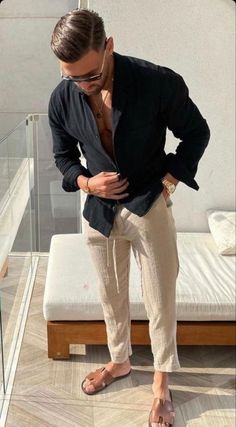 Dubai Fits, Brunch Outfit Summer, Mens Linen Outfits, Italian Mens Fashion, Mens Smart Casual Outfits, Classy Outfits Men