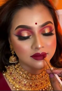 Bengali Bridal Eye Makeup, Bengali Look Makeup, Bengali Bride Eye Makeup, Bengali Bridal Makeup Wedding, Bengali Eye Makeup, Bridal Eye Makeup Images, Simple Bengali Bridal Look, Bengali Makeup Look, Bengali Bride Makeup