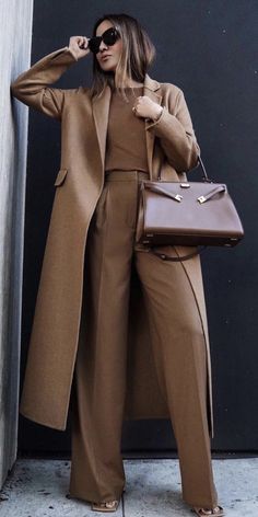 Lolario Style, Monochromatic Outfit, Looks Black, Looks Chic, Winter Outfit, Outfits Casuales, Classy Outfits, Autumn Winter Fashion