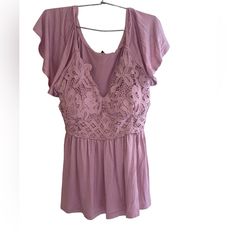 This Feminine Tip Gives Fp Vibes. Has A Built In Bra, Lace Overlay, Flutter Sleeves. Size L Pit To Pit Is Approximately 15”. Mauve Top, Bra Lace, Flutter Sleeves, Lace Overlay, Flutter Sleeve, Built In, Womens Tops, Leggings, Bra