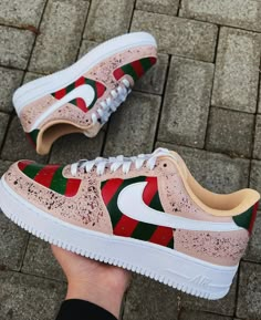 Freddy Krueger Air Force 1 Air Forse1 Custom, Diy Custom Air Force 1, Custom Shoes Ideas, Custom Air Force 1 Ideas, Custom Painted Air Force 1, Shoe Customs, Custom Forces, Custom Trainers, Airforce 1s