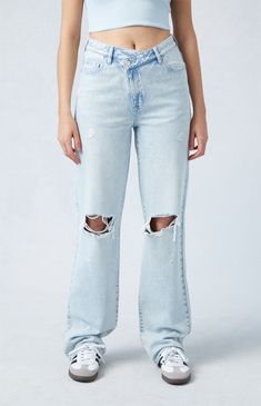 PacSun brings an edgy update to your everyday style with their new Light Indigo Ripped Asymmetrical Waistband '90s Boyfriend Jeans. These classic high-rise jeans feature ripped details at the knee, a longer stacked inseam, an asymmetrical waistband, and a cool-girl-approved fitted construction that's baggy throughout the leg.Learn more about PacSun eco items PacSun Womens Eco Light Indigo Ripped Asymmetrical Waistband '90s Boyfriend Jeans - Blue size 24 90s Boyfriend, Perfect Curves, Loose Jeans, Cute Everyday Outfits, Swimwear Fashion, High Rise Jeans, Grunge Fashion, Everyday Style, Ripped Jeans