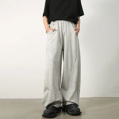 SPECIFICATIONSBrand Name: houzhouApplicable Season: Four SeasonsOrigin: Mainland ChinaCN: ZhejiangMaterial: POLYESTERMaterial: COTTONMaterial: SPANDEXApplicable Scene: CASUALPant Style: Wide leg pantsStyle: CasualModel Number: PP0463Thickness: midweightWaist Type: MIDDecoration: noneGender: MENItem Type: full lengthPlace Of Origin: China (mainland)Closure Type: Elastic WaistFabric Type: BroadclothLength: full lengthFront Style: PleatedFit Type: LOOSE 1Measurement In CM size Waist Hips Length Thigh M 68-78 104 100 58 L 72-82 108 101 62 XL 76-86 112 102 66 FEEDBACK 1.If you are satisfied with our products and services, please leave your positive feedback of 5 stars . And 5 stars for the detailed rating of your order. We will of course give your positive feedback. 2. If you don't satisfied ou Streetwear Patchwork, Wide Leg Casual Pants, Mens Outerwear Fashion, Casual Pants Men, Casual Pants Style, Khaki Trousers, Baggy Sweatpants, Korean Streetwear, Wide Leg Sweatpants