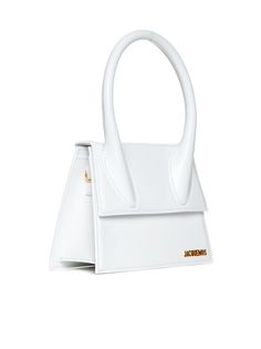 Optic white leather Le Grand Chiquito leather tote bag from JACQUEMUS featuring gold-tone logo lettering, gold-tone hardware, foldover top with magnetic fastening, single rounded top handle, adjustable detachable shoulder strap and main compartment.Gender: WOMENMaterial: FURS & SKINS->LEATHER100.0 %Color: WHITEMade in: ITProduct ID: 213BA0033000100*Import tax/duty will be calculated at checkout (If applicable) White Bag With Gold-tone Hardware And Round Handle, White Bags With Gold-tone Hardware And Round Handle, Modern White Bag With Round Handle, Designer White Bag With Round Handle, Everyday White Satchel With Round Handle, White Satchel With Detachable Strap And Round Handle, White Shoulder Bag With Gold-tone Hardware And Double Handle, White Satchel With Gold-tone Hardware For Evening, Chic White Shoulder Bag With Round Handle