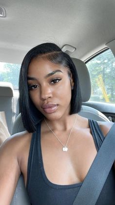 Natural Hair Bob, Pressed Natural Hair, Silk Press Natural Hair, Sew In Hairstyles, Short Hair Black, Corte Bob, Short Straight Hair