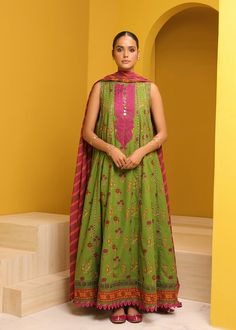 Alkaram MS-30.1-23-Green-2 Mid Summer Collection Online Shopping Shweshwe Dresses, Tandoori Masala, Latest Dress Design, Dress Design Patterns, Frocks For Girls, Simple Pakistani Dresses, Trendy Fashion Tops