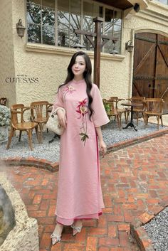 ❣️ This set includes one Ao Dai Top and 1 Pants Style: Traditional  Material: Chiffon. Non Stretch. ❣️ This beautiful and modern ao dai set is perfect for any special occasions: Lunar NewYear, Mid Autumn Festival, Attending Wedding, or a Family photoshoot. ❣️ Please note: - Sizing may run sizes smaller than American standard sizes, please refer to the size charts. - Please contact us if you have any questions ❣️We are proud to provide you with high quality fabric, handpicked modest colors, and w Pink Floral Embroidery Sets For Spring, Spring Pink Sets With Floral Embroidery, Spring Floral Embroidered Pink Sets, Embroidered Short Sleeve Sets For Spring, Embroidered Short Sleeve Spring Sets, Spring Embroidered Short Sleeve Sets, Fitted Floral Embroidery Sets With Stand Collar, Fitted Sets With Floral Embroidery And Stand Collar, Long Pink Embroidered Set