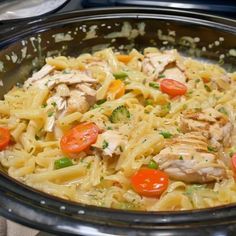 pasta with chicken and vegetables in a crock pot