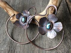 Floral Labradorite Ear Hangers Unique Copper Flower Jewelry, Wire Jigs, Copper Flowers, Star Garnet, Ear Hangers, Turquoise Hoops, Green To Blue, Resin Jewelry Diy, Plug Earrings